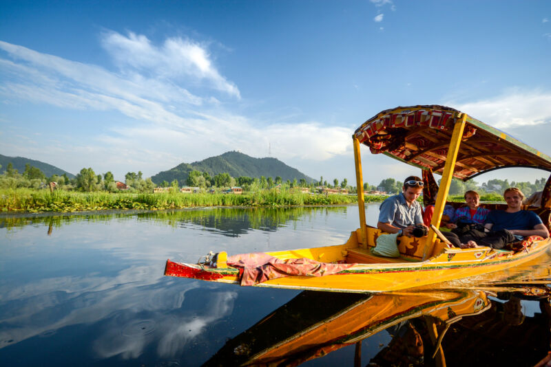 Lifestyle in Dal lake, people who come here use Shikara, a small boat for tourism in the lake of Srinaga