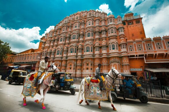 Debunking the Top 8 Myths about Travel to India